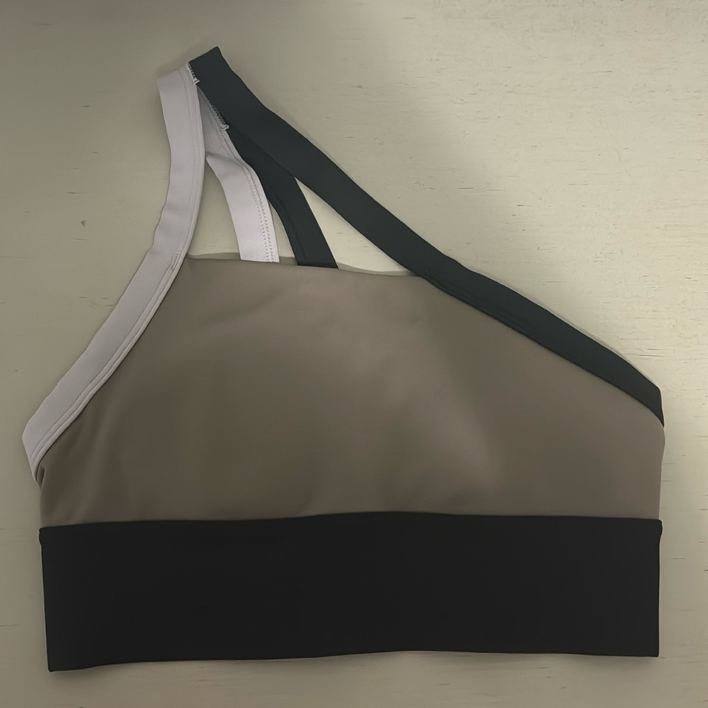 Reebok sports bra